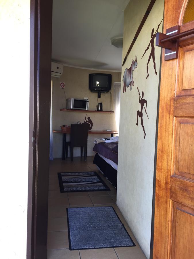 Eagle Crest Executive Lodge Edenvale Exterior photo