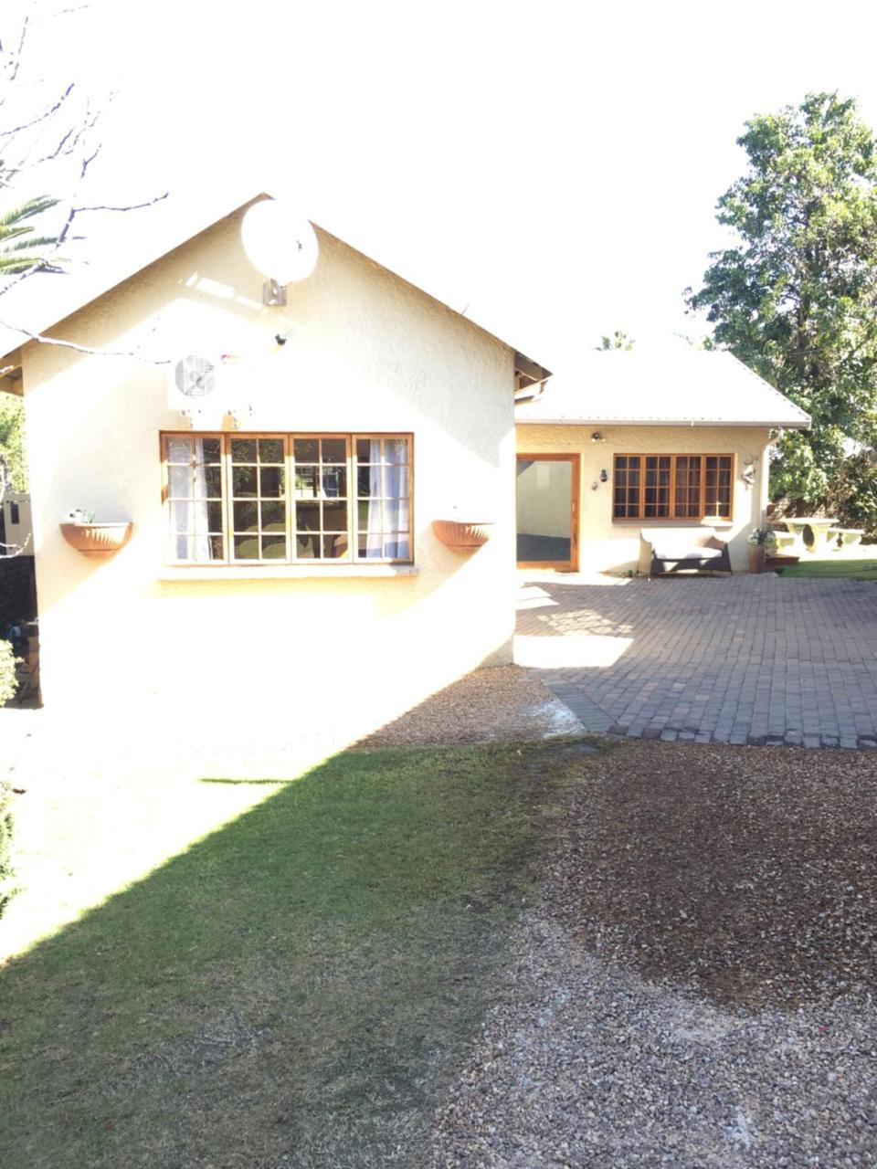 Eagle Crest Executive Lodge Edenvale Exterior photo