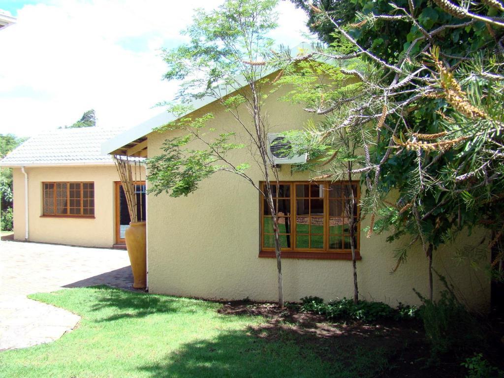 Eagle Crest Executive Lodge Edenvale Room photo
